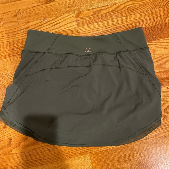 Calia by Carrie Underwood tulip hem tennis skort Size Large - Picture 5 of 7